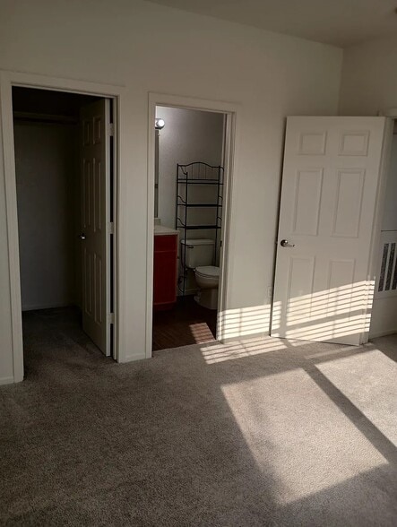 Building Photo - 1191 Whitney Ranch Pky