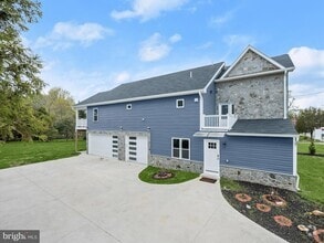 Building Photo - 700 Olney Sandy Spring Rd