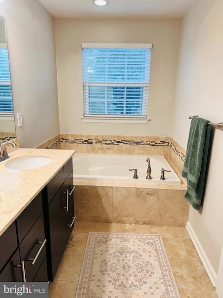 Building Photo - 12220 Montreat Pl