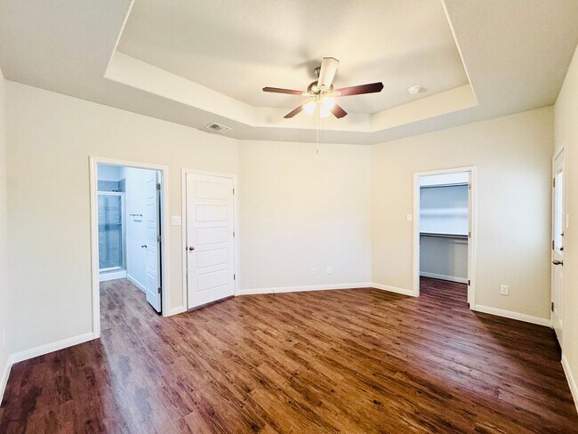 Building Photo - 10019 Westover Blf