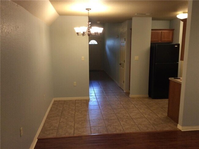 Building Photo - 3586 W Chevaux Dr