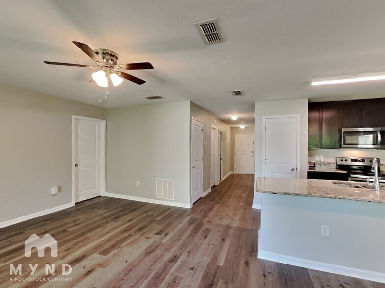 Building Photo - 12372 Cherry Bluff Dr