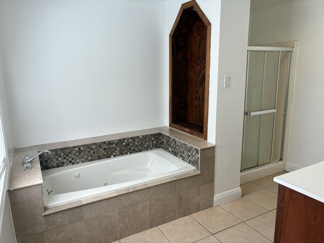 Building Photo - 10214 Marine View Dr