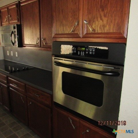 Building Photo - 5510 Shawn Dr