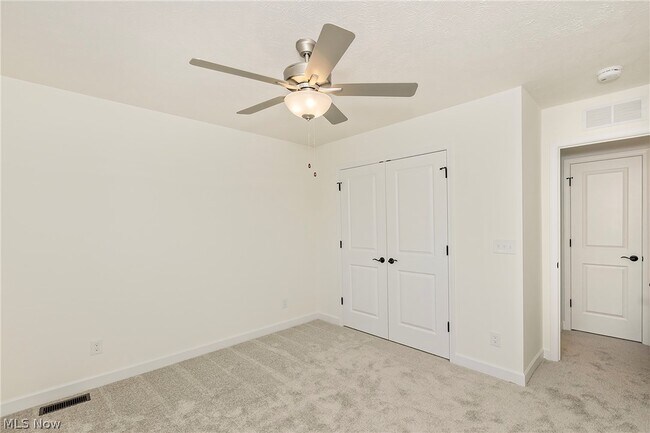 Building Photo - 2240 E 97th St