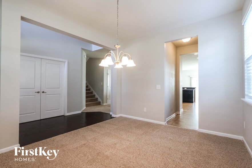 Building Photo - 11231 Dobbins Dr