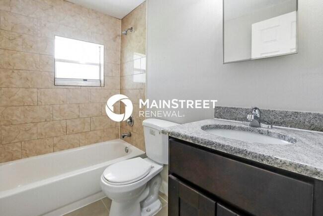 Building Photo - 4 Bedroom Pet-Friendly Home in Lauderhill, FL with Main Street Renewal
