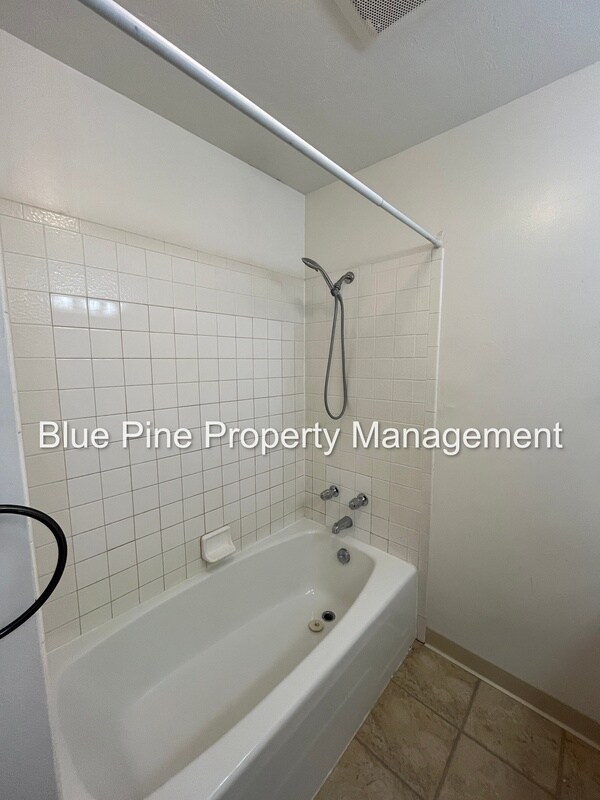 Building Photo - 1570 12th St
