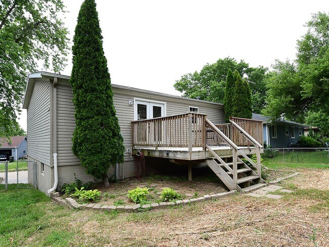 Building Photo - 38 Cypress St