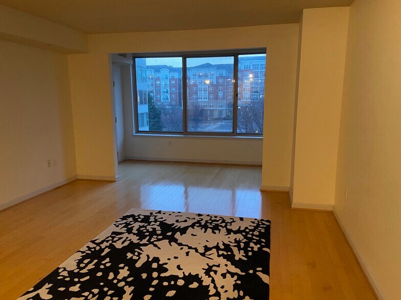 Building Photo - 2726 Gallows Rd