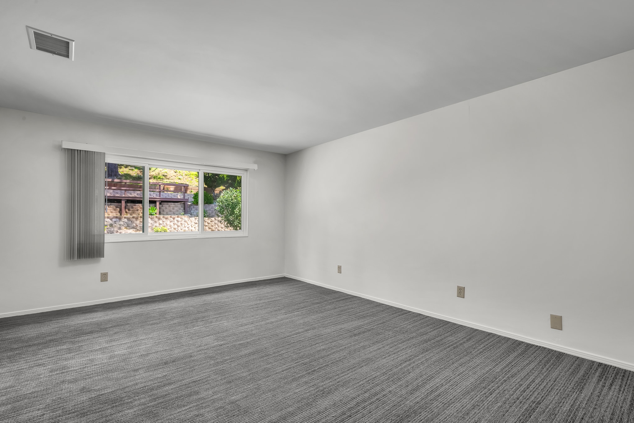 Building Photo - 4076 Tropico Way