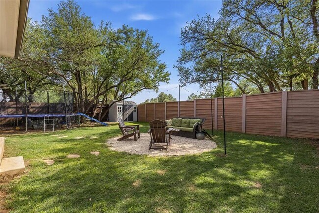 Building Photo - 2117 Centerline Ln
