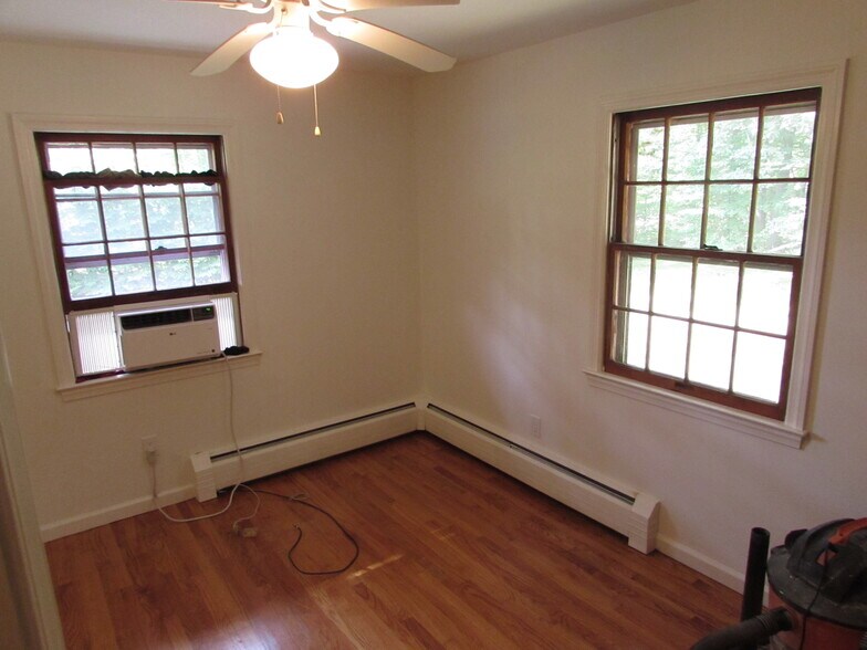Bedroom #2 11X13 - 97 Scrub Oak Rd