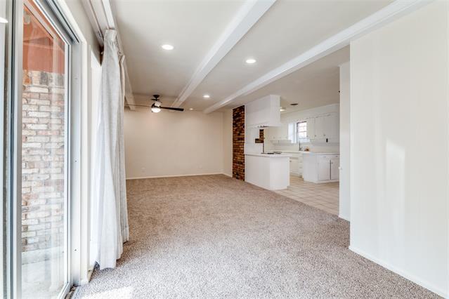 Building Photo - 6809 Yolanda Dr