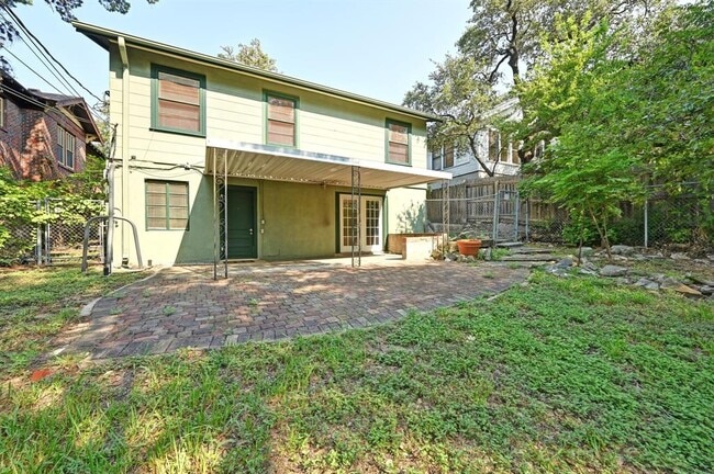 Building Photo - 1507 Travis Heights Blvd