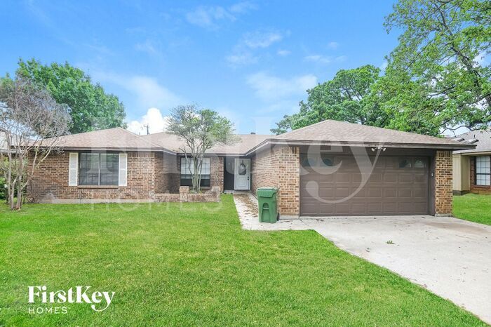 Primary Photo - 3915 Wrentham Dr