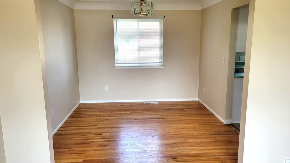 Building Photo - 30238 Blancke Dr