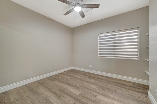 Building Photo - Marvelous Single Story, 3 Bedroom Home with NO HOA!