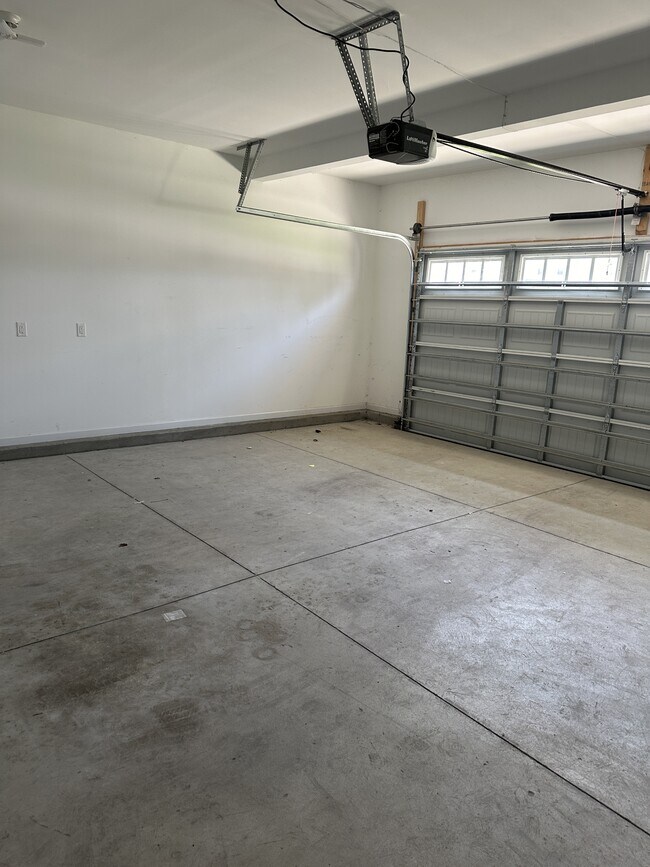 Building Photo - 117 Courtland Dr