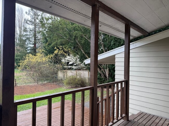 Building Photo - CLICK "REQUEST A TOUR" NOW!