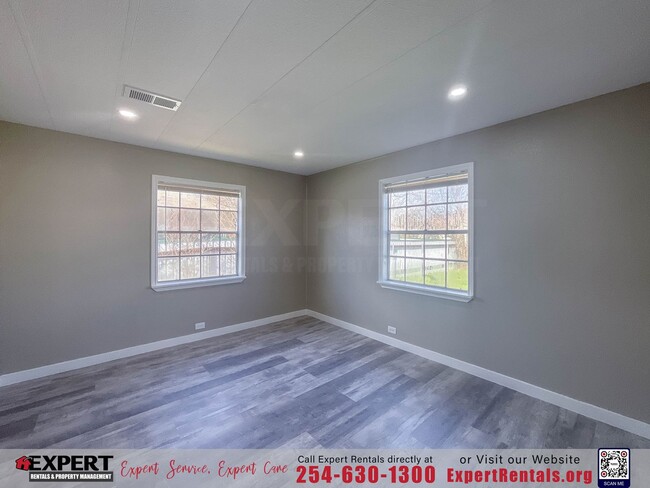 Building Photo - Recently RENOVATED HOME IN KILLEEN!!!