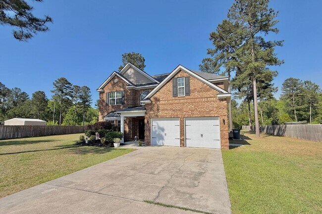 Building Photo - 470 Briarcrest Dr NE