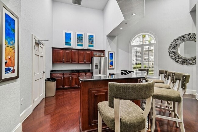 Building Photo - 700 S Harbour Island Blvd