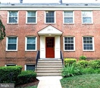 Building Photo - 2811 Arlington Blvd