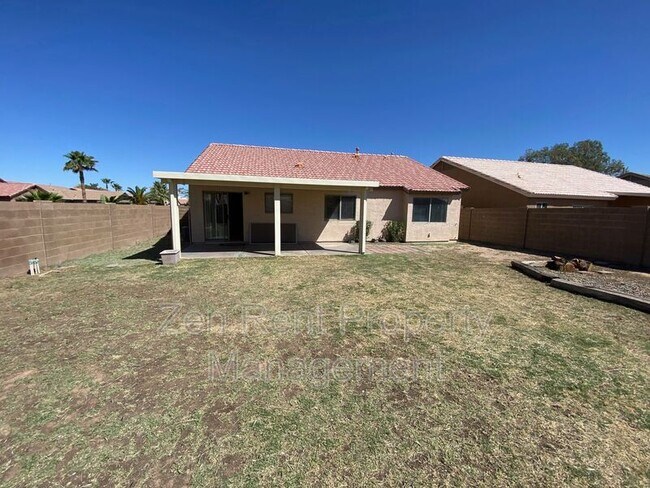 Building Photo - 30351 Maple Chase Dr
