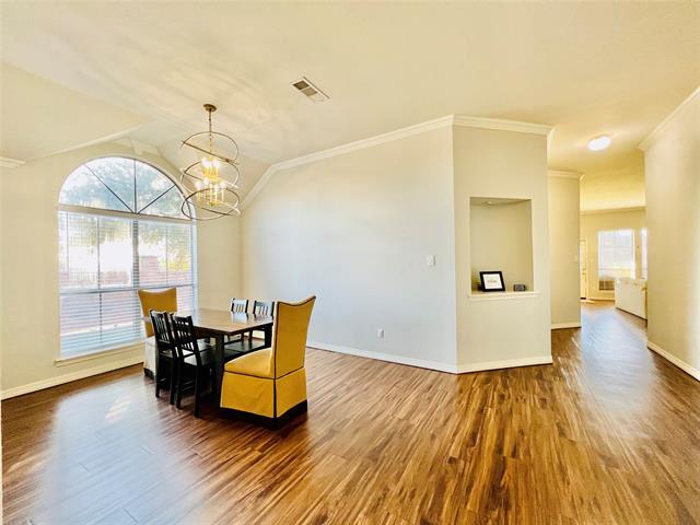 Building Photo - 9220 Edgemont Dr