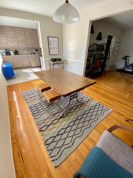 Building Photo - 272 Termino Ave