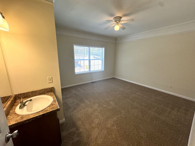 Building Photo - 4br House near Campus, Stadium, Downtown! ...