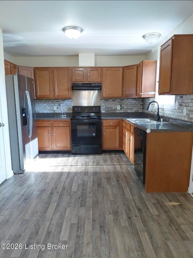 Building Photo - 2414 Landrum Ave