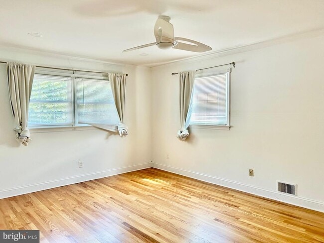 Building Photo - 328 Dodds Ln