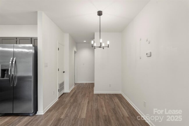 Building Photo - 3220 Selwyn Farms Ln