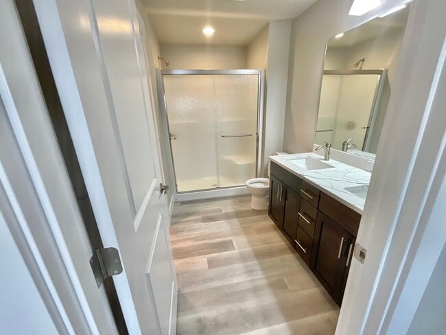 Building Photo - Brand New Beautiful Home