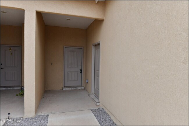 Building Photo - 808 HC Gilbert Minjares Dr