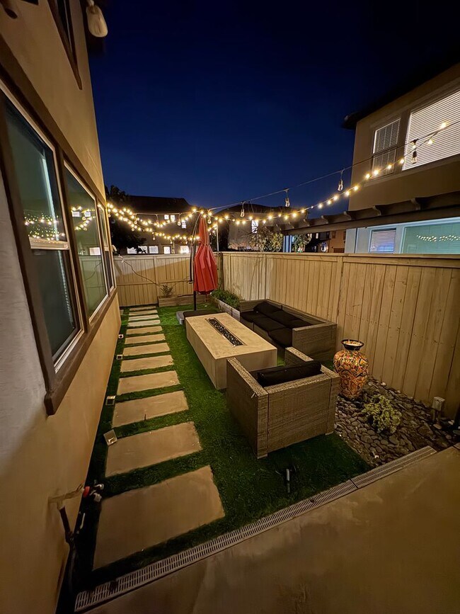 Building Photo - Imperial Beach Home Minutes from the beach