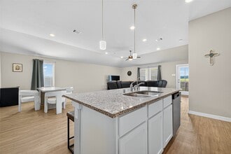 Building Photo - 300 Flower Reed Ct