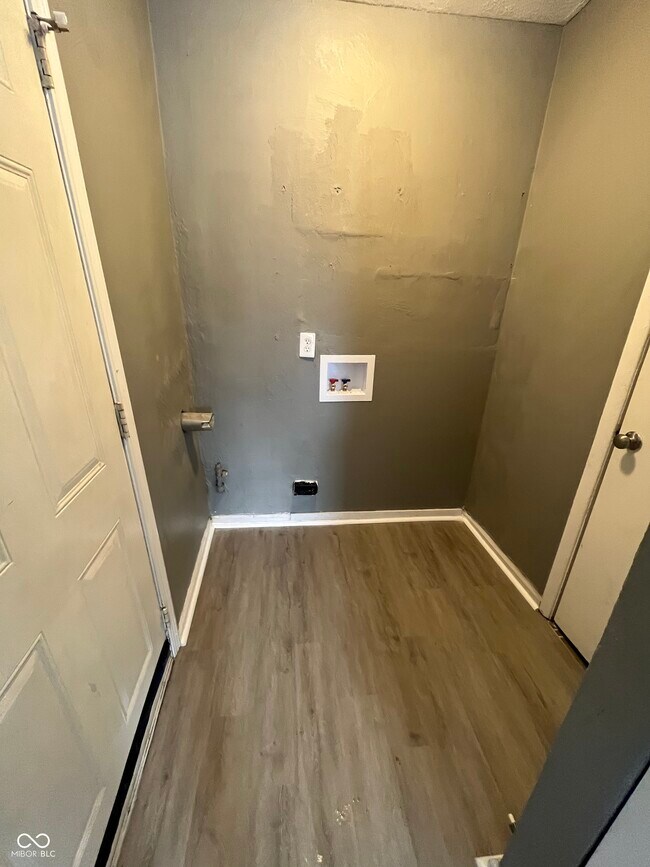 Building Photo - 4622 E 30th St