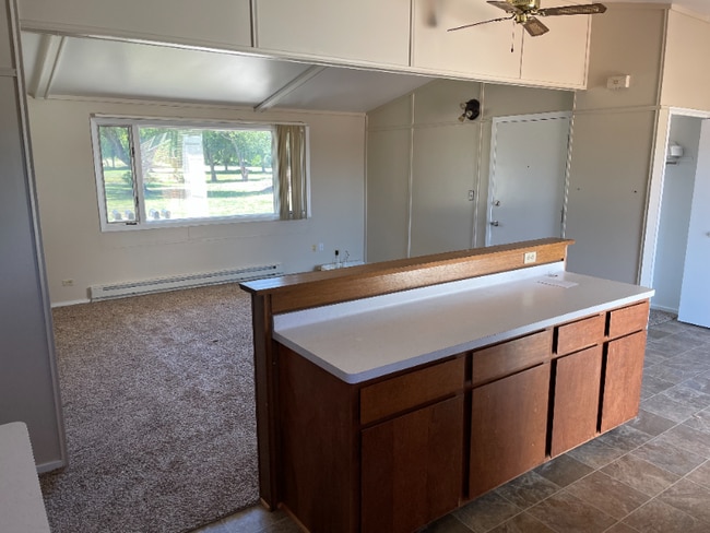 Building Photo - 245 Country Club Dr
