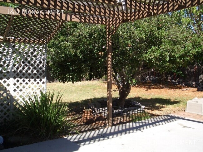 Building Photo - 8770 Lamar St