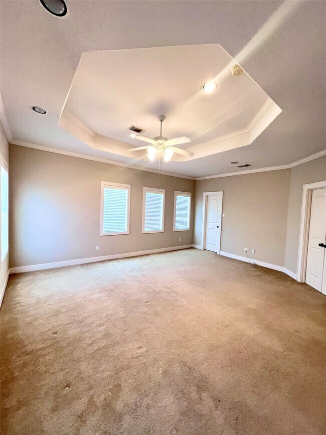 Building Photo - 3000 McCulloch Cir