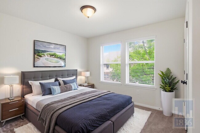 Building Photo - 2304 S Lakeline Blvd