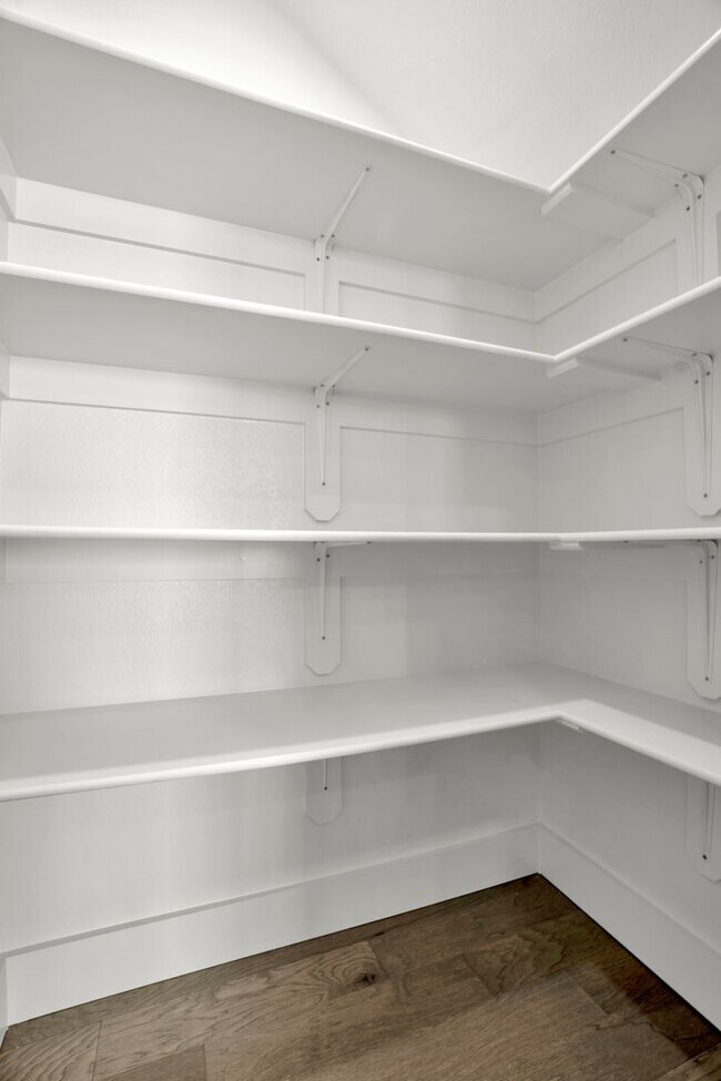 Building Photo - Beautiful 4 Bed 4.5 Bath New construction Home off of Rupple!! Pre-Leasing for Summer!