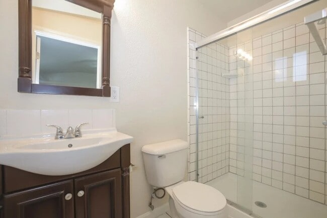 Building Photo - 363 Bard St