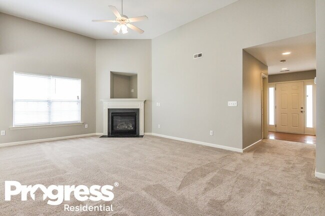 Building Photo - 826 Red Oak Tree Dr