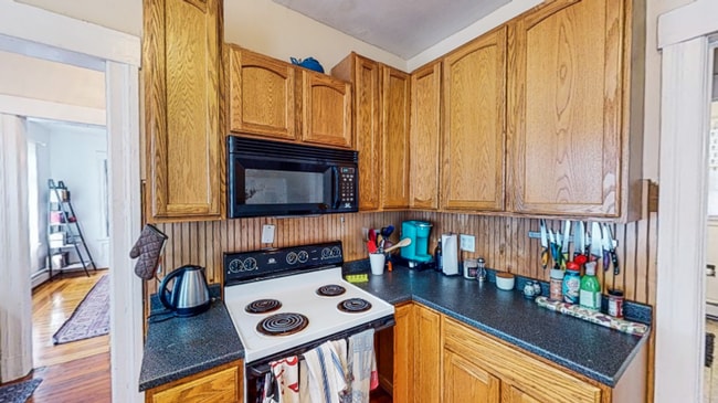 Building Photo - Large Science Hill 3BR with Dual Balcony A...