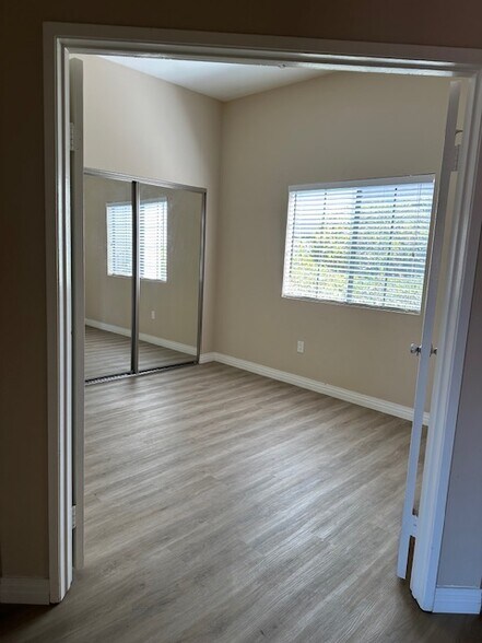 Building Photo - 2812 Newcastle Way