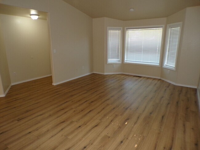 Building Photo - 2640 Montara Dr